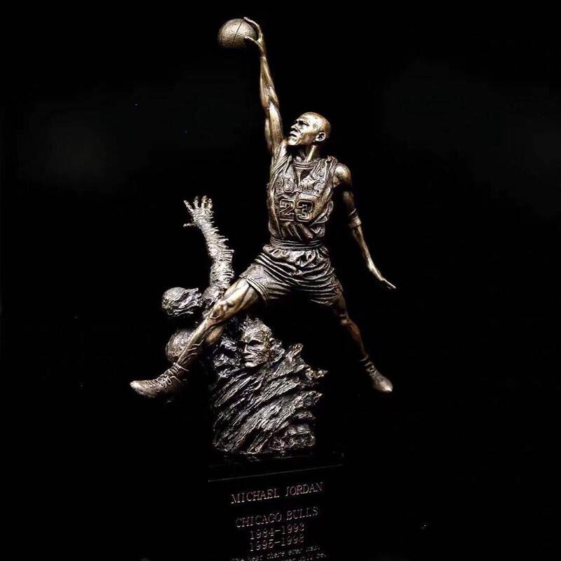 Jordan No. 23 Michael Jordan Slam Dunk Chicago Bulls United Center Statue Figurine Decoration Jordan No. 23 Michael Jordan Slam Dunk Chicago Bulls United Center Statue Figurine Decoration