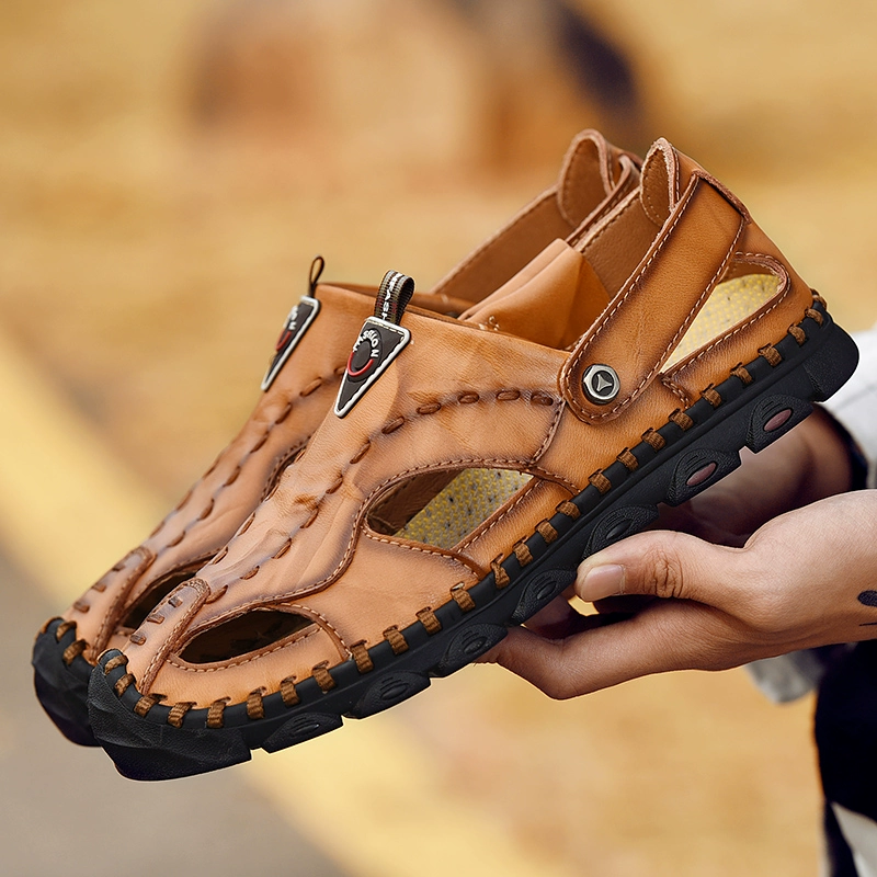 Dép da nam 2020 giày đi biển mùa hè mới cho nam size lớn đế mềm Baotou dép đôi và dép nam xu hướng - Sandal