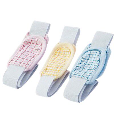 Baby Diaper fixed with Divine Instrumental Newborn Baby Paper Pee Sheet Diapers Diaper Buttons Tightness Adjustable Straps All Season