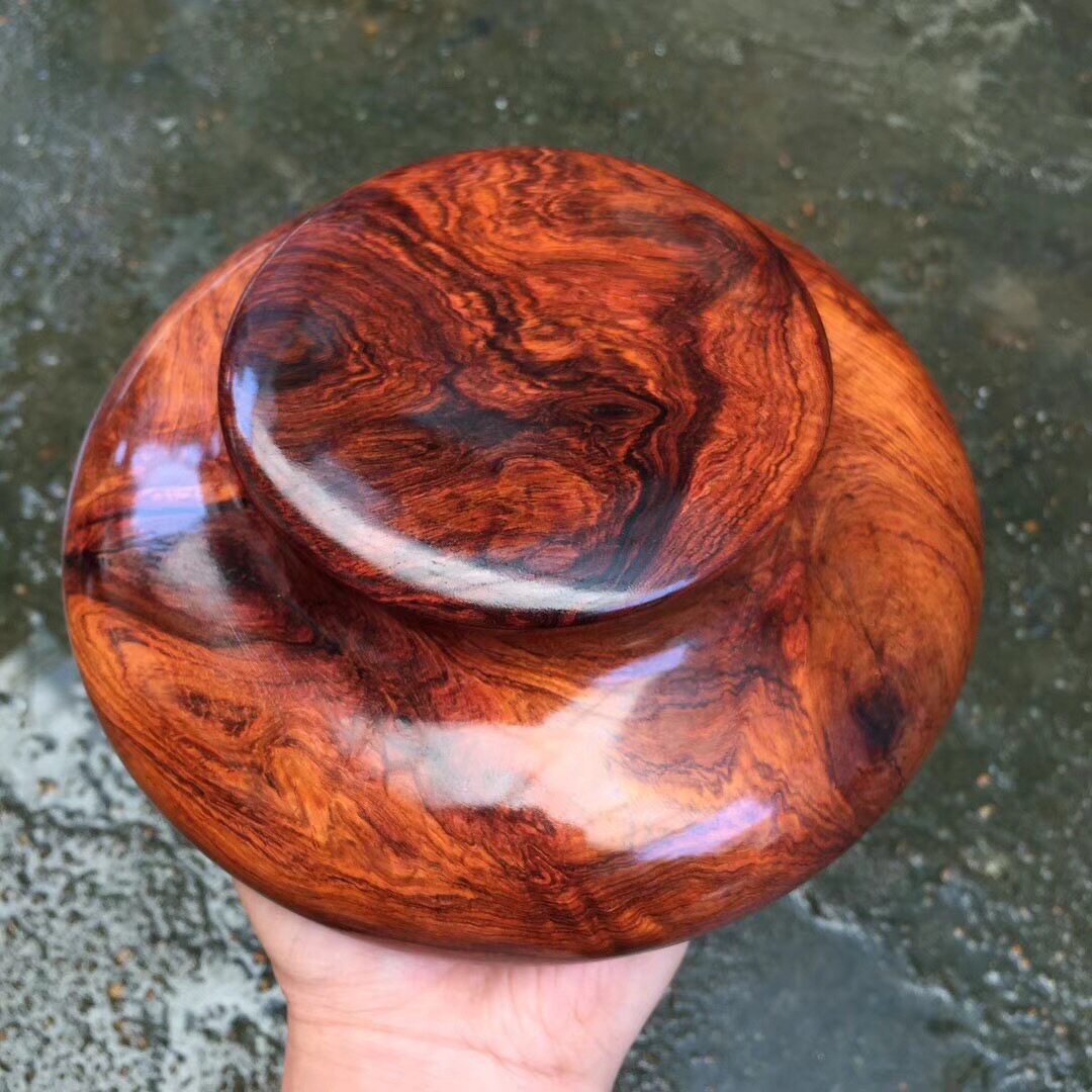 Hainan Yellow Flower Pear Wood Oil Pear Horseshoe Jar Sea Yellow Old Stock Jars Full Tiger Leather Stripe Mountain Water Grain Large Caliber Storage Tank