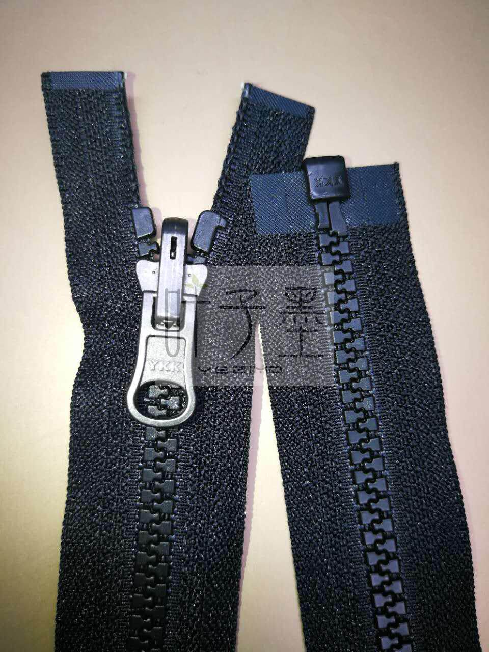 YKK5 resin right insert opening zipper Black Tooth Belt rotating head light black nickel plating 70cm