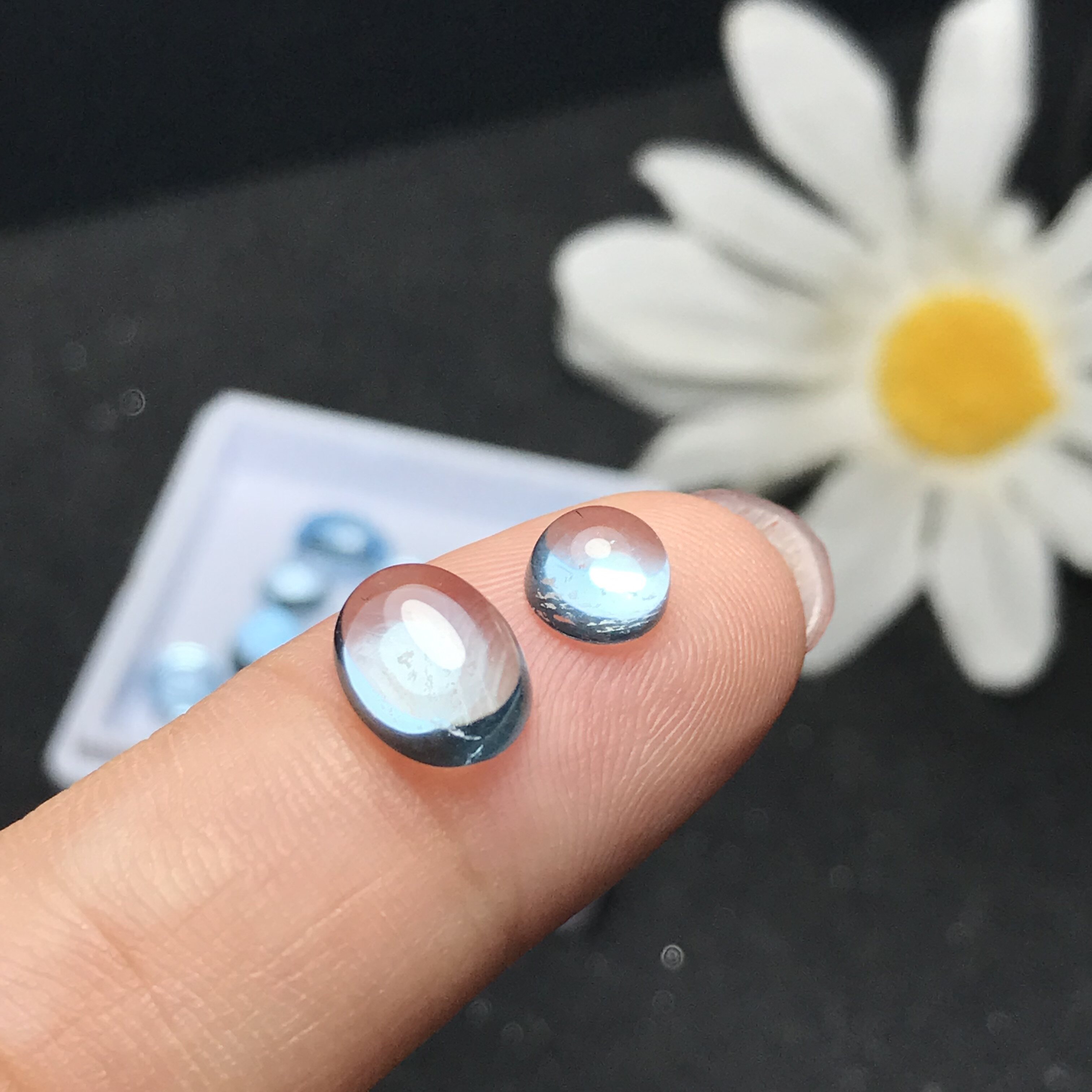 Natural blue topaz cabochon loose stone oval ring face