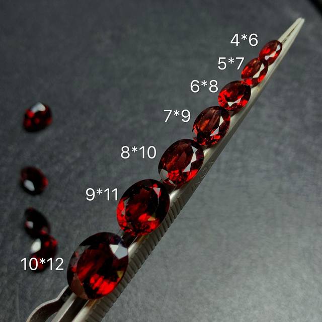 ທໍາມະຊາດ pigeon blood ruby ​​​​ring face almandine garnet faceted bare stone true red inlaid ring bracelet pendant