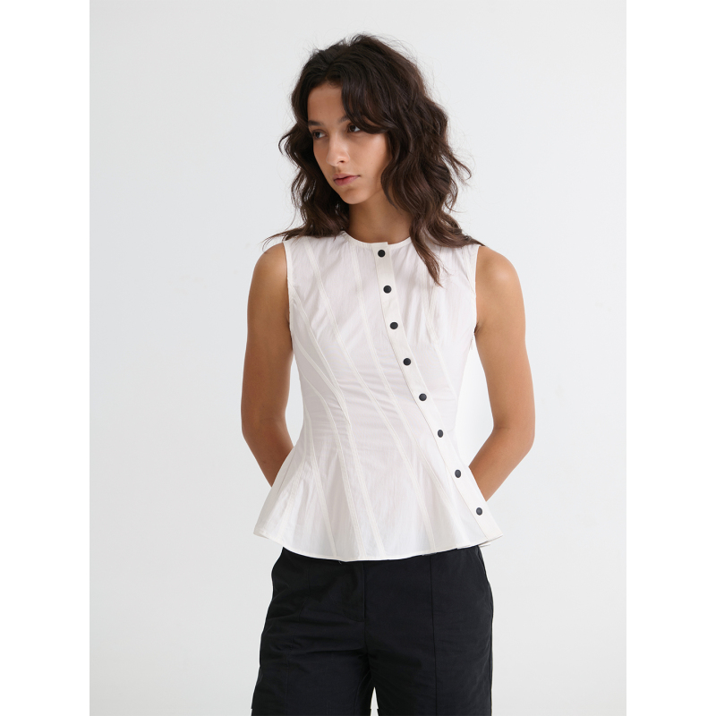 Dozzease Slim-Fit White Sleeveless Vest Shirt with Patchwork, Summer Style, Slimming Vest, Small A-Line Top for Women Dozzease Slim-Fit White Sleeveless Vest Shirt with Patchwork, Summer Style, Slimming Vest, Small A-Line Top for Women