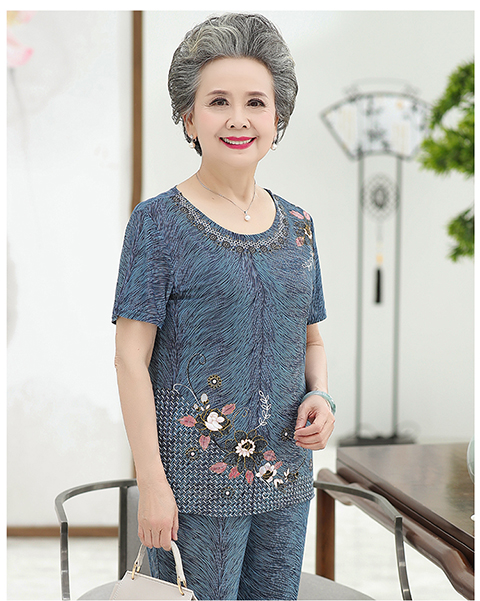 Bà ngoại mùa hè tay ngắn phù hợp với phụ nữ trung niên áo phông mẹ lụa cũ hai mảnh 70 tuổi - Quần áo của mẹ đầm dự tiệc cho người lớn tuổi