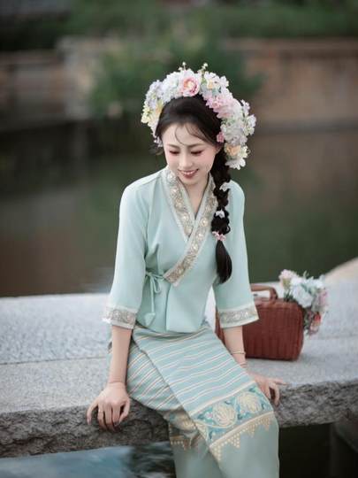 Spring and Summer Dai Ethnic Traditional Clothing, Xishuangbanna Water Splashing Festival Travel Photography, Elegant Lifestyle Clothing, Women's Work Clothes