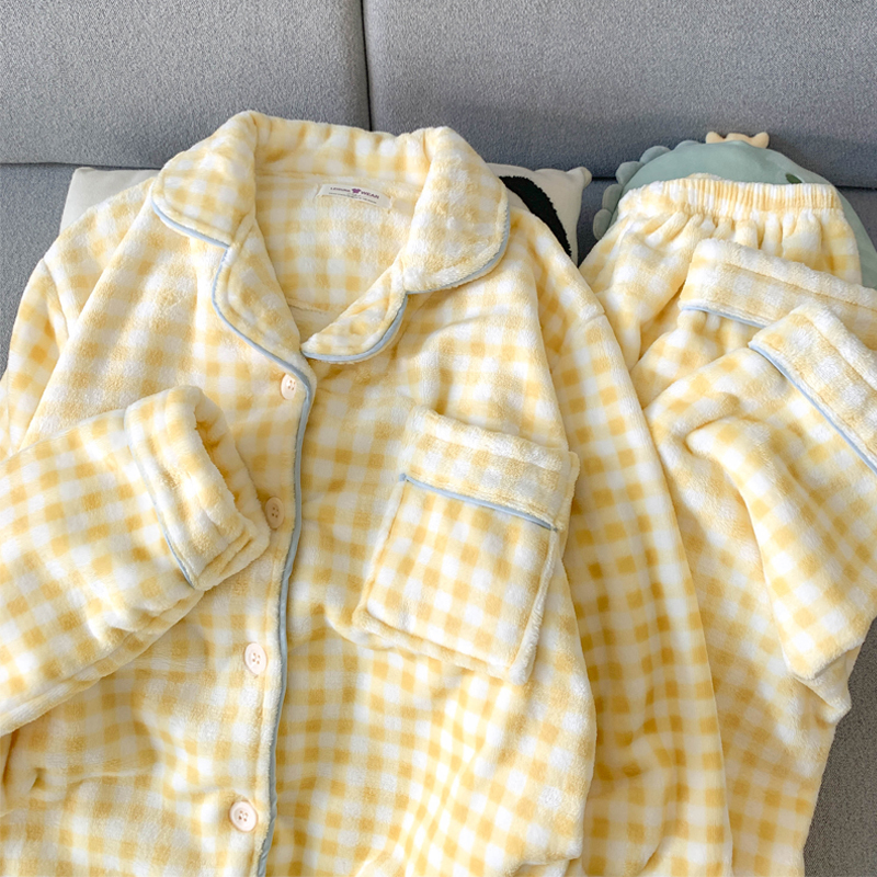Soft and Cozy Flannel Thickened Warm Pajamas for Women, Autumn and Winter Coral Fleece Simple Yellow Plaid Loungewear for Winter
