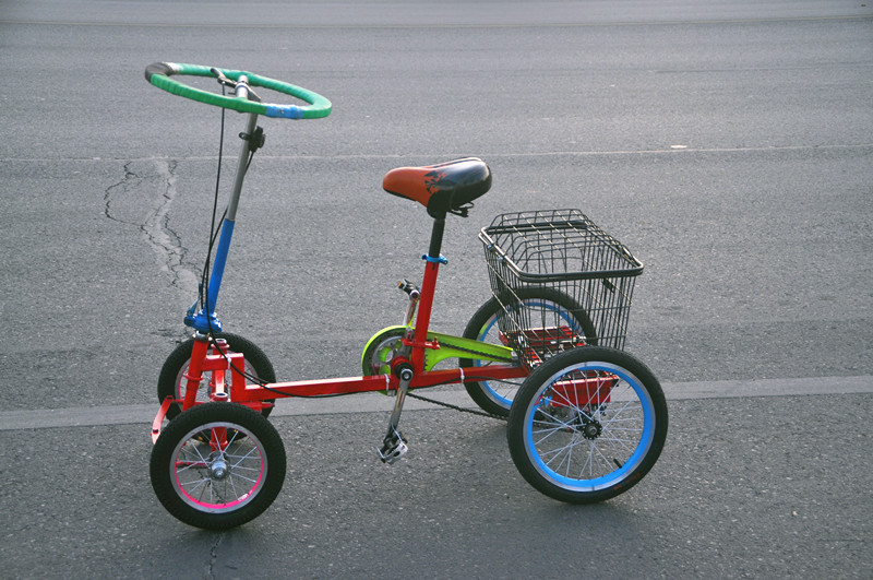 Велосипед коляска для двойни. Twin trike 360. Велосипед коляска для близнецов. Action trike велосипед трехколесный. Велосипед для двойни capella twin trike 360.