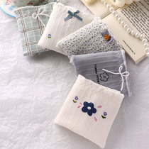 Broken Flowers Underwear Woman Pure Cotton Middle Waist Antibacterial Middle School Middle School Girl Sweet Day Ensemble Breathable Bacteriostatic All-cotton Triangular Shorts