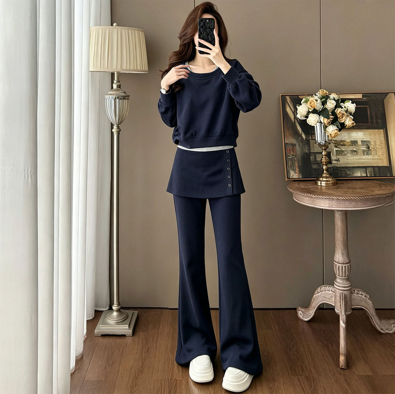 High-End Navy Blue Casual Sports Suit for Women, 2026 Autumn New Korean Style Long-Sleeved Set, Slimming Outfit High-End Navy Blue Casual Sports Suit for Women, 2026 Autumn New Korean Style Long-Sleeved Set, Slimming Outfit
