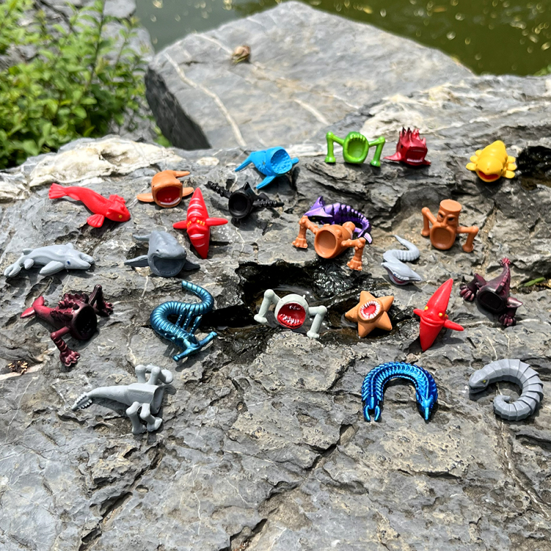 24 Types of Sea Monsters Deep-Sea Expedition Complete Set of Figurines, Sea Eaters, Sky Swallowers, Cosmic Red Fish, Giant Beasts, Ornaments, Gifts