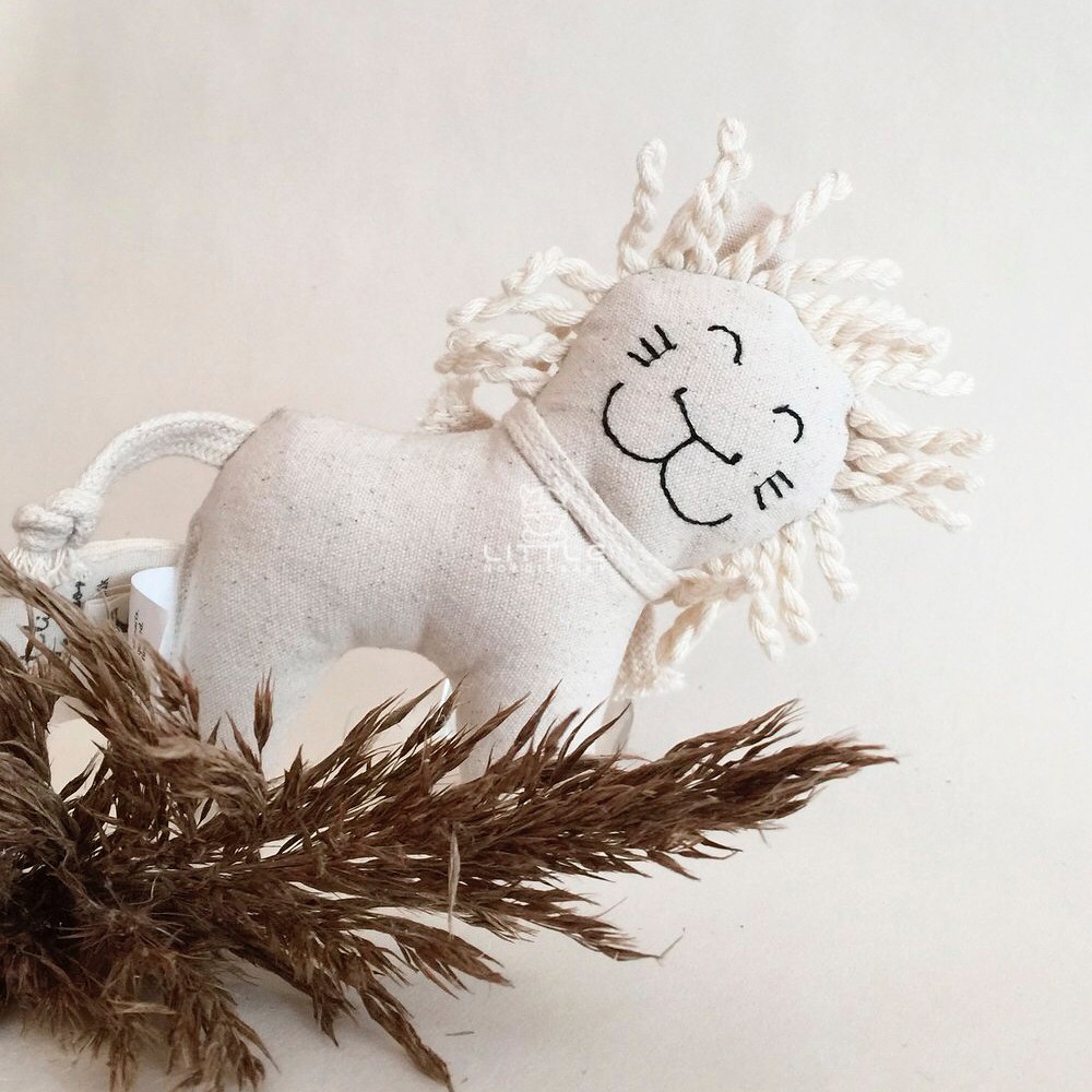 Little Home Spot Denmark Leo Leo Children Baby Organic Linen Comforter Towel Hand Rattle