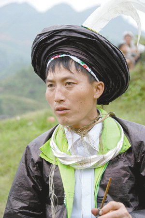 Dong bright cloth turban Miao turban Guizhou Miao specialty