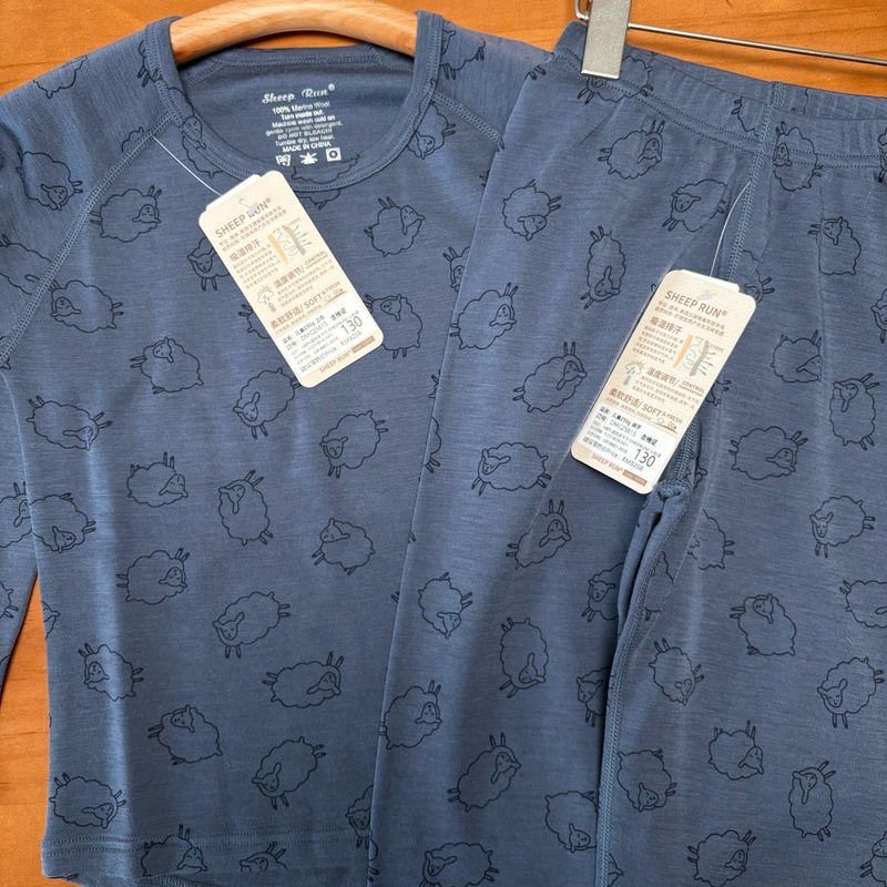 2026 New Color ~ Ranch Sheep Run Children's 18.5 Micron 100% Merino Wool Thermal Suit 2026 New Color ~ Ranch Sheep Run Children's 18.5 Micron 100% Merino Wool Thermal Suit