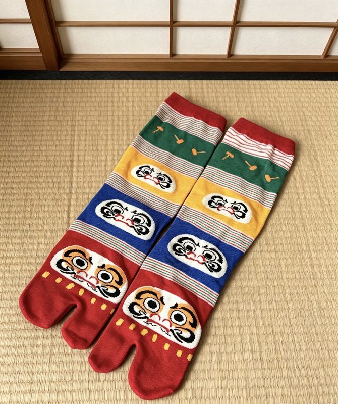 Japanese-Style Cartoon Socks, Two-Toe Socks, Two-Finger Socks, Japanese-Style Clog Socks, Red Mid-Calf Flip-Flop Socks, Slouch Socks