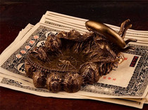 Orgrimmar Bronze Seiko AVP Iron Blood Alien Ashtray Ornaments