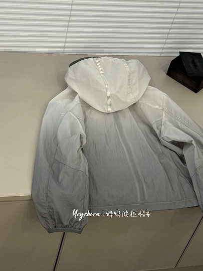 Bora Boys' Gradient Sun Protection Clothing Ultra-Thin 2025 Summer Children's Skin Clothing Jacket for Older Children Sun Protection Clothing