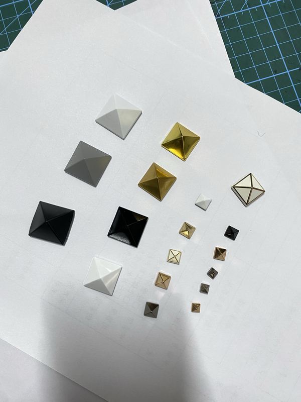 Suitable for Valentino Studded Shoes Hardware Accessories, Pyramid Studs, Luxury Studded Accessories, Refurbishment, Cleaning, and Leather Replacement