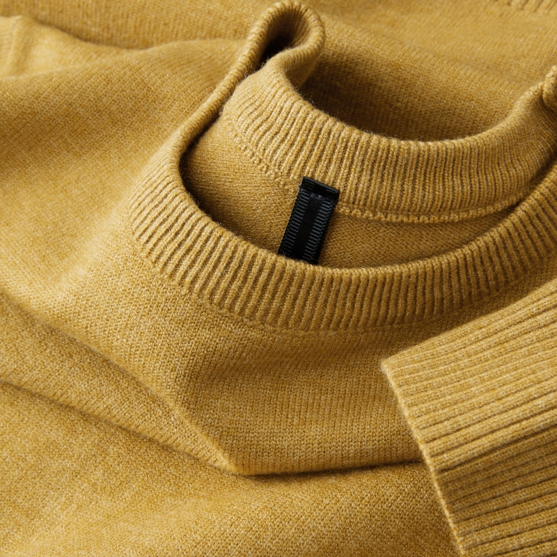 Men's Round Neck Sweater, New Spring and Autumn Style, Fleece-Lined Base Layer, Thickened and Warm, Machine Washable, Two-Tone Yarn Knitwear