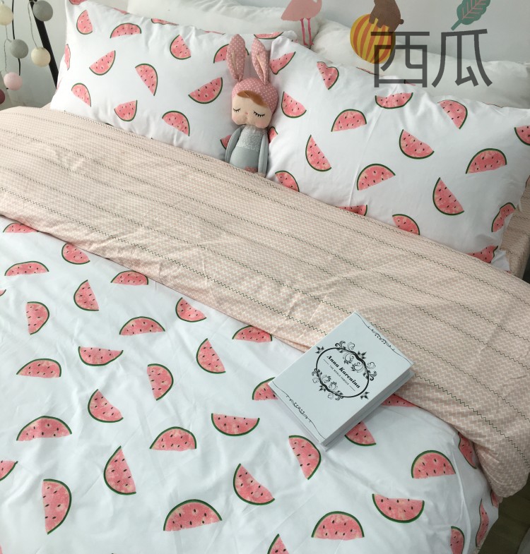 Cotton đơn giản bốn mảnh flamingo phim hoạt hình bông bộ đồ giường 1.2 m khăn trải giường quilt cover ba mảnh