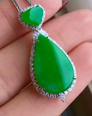 Yang green full water drop pendant delicate emerald rich uniform color