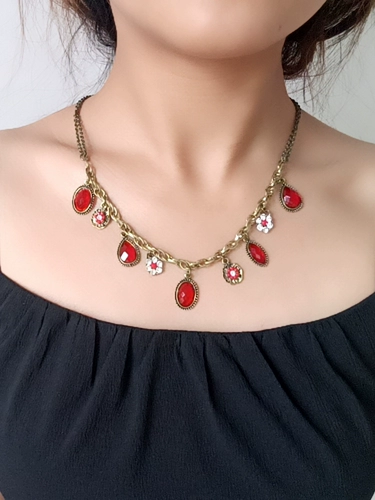 Европейские и американские старинные цветные стразы, бабочка, срезанный цветок, жемчуг, женское короткое ожерелье, ретро-стиль, ожерелье для старых пар