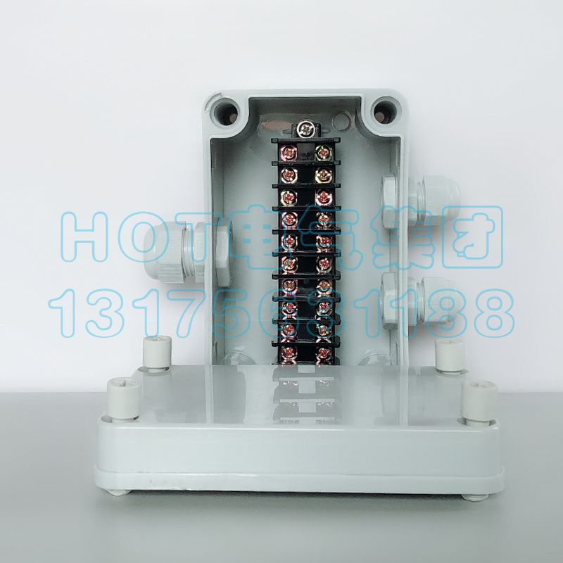 One-in-two-out outdoor waterproof junction box with terminal overpass wire box monitoring power box Confluence box wire splitting wire box