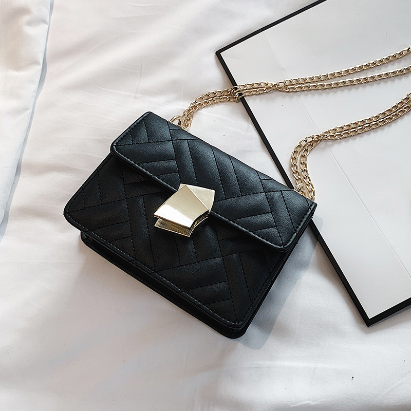 Blackins Spring and summer new pattern Advanced sense Chain package Female bag 2021 Korean version Messenger One shoulder Foreign style Versatile fashion Small bag