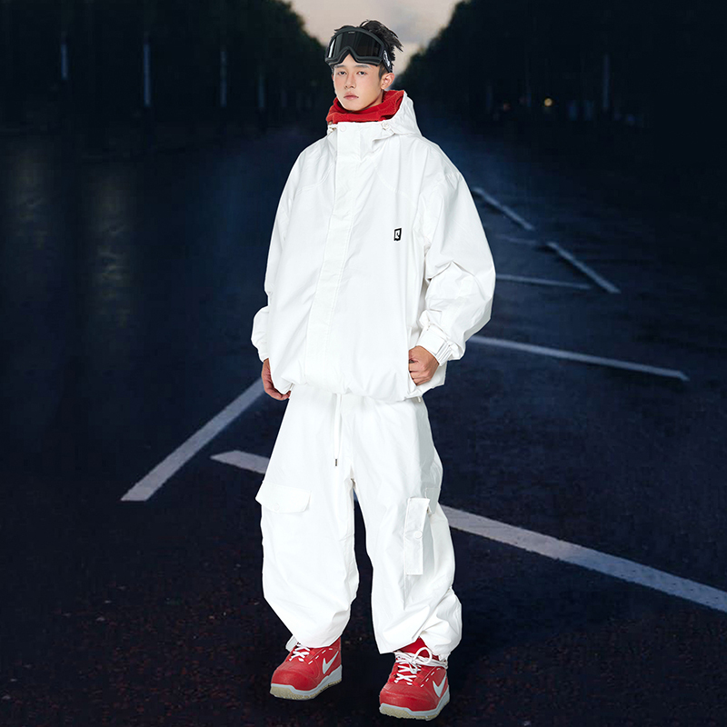 Qleo Snowboard Suit for Men, White, Fleece-Lined, Loose Fit, 3L Ski Suit Set for Women, Mountain-Style Softshell Jacket, Taped Waterproof Pants