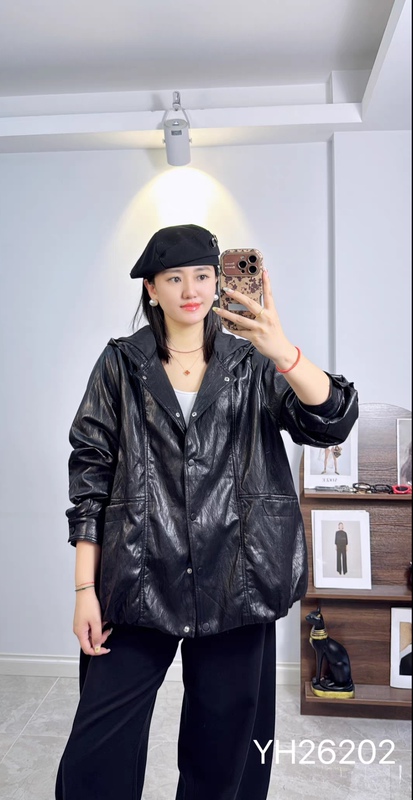 Yunhui 26202 Plus-Size Women's Clothing 2026 Autumn New Fashion Slimming Versatile Washed Leather Hooded Jacket