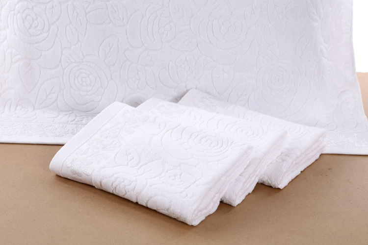 Gối khăn bông cặp cổ điển màu trắng jacquard sinh viên người lớn bông chân tắm màu rắn khách sạn khách sạn khăn màu vàng