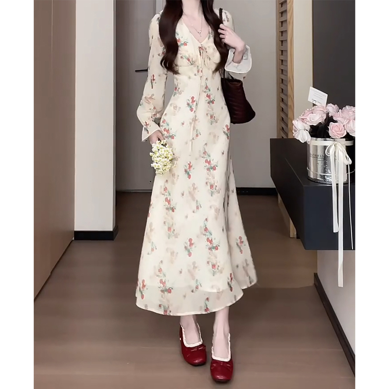 Tea Break French Floral Long-Sleeved Dress for Women Summer 2026 New Hepburn Style High-End Exquisite Long Dress