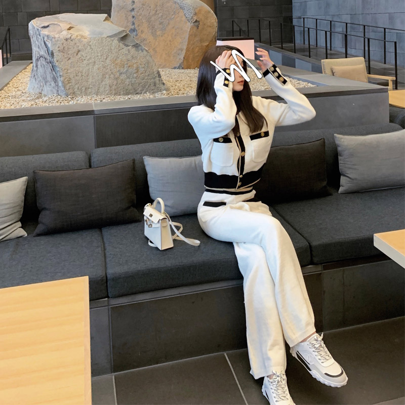 Early Autumn Fashion Senior Sense Sister Overfire Little Balsamic Wind Sportswear Casual Knit Port Wind Suit Women Retro Chic