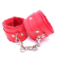 Красные наручники