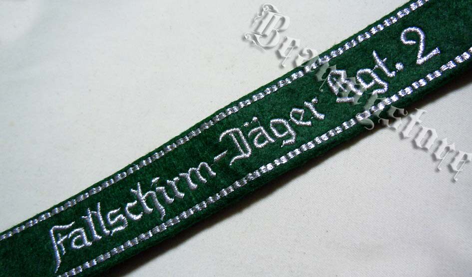 Honorary sleeves of the second paratrooper division of Germany green dough embroidery sleeves field suit cuff