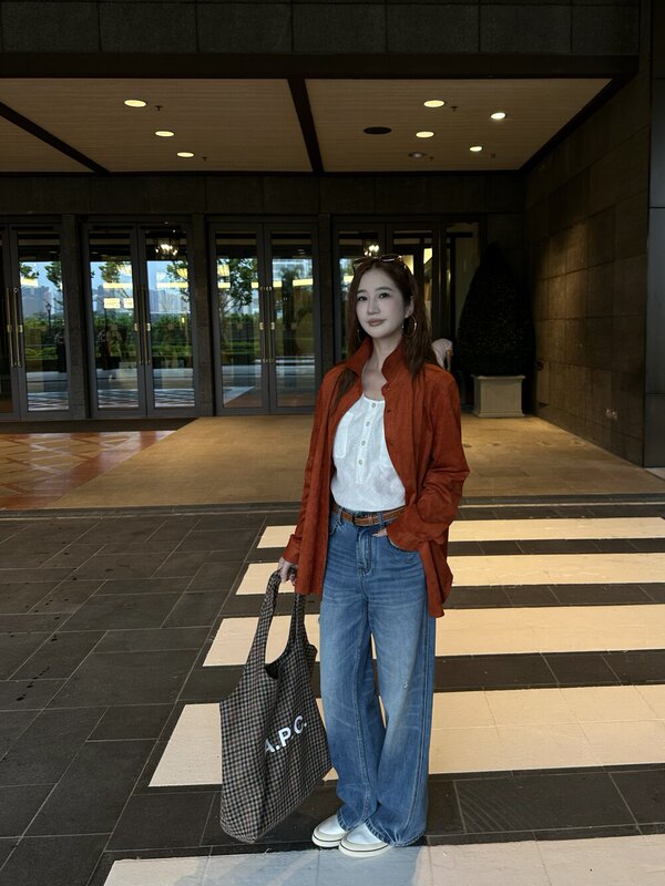 Oni~New Autumn Ripped Vintage Washed Fashion Denim Straight-Leg Pants with Belt 7257