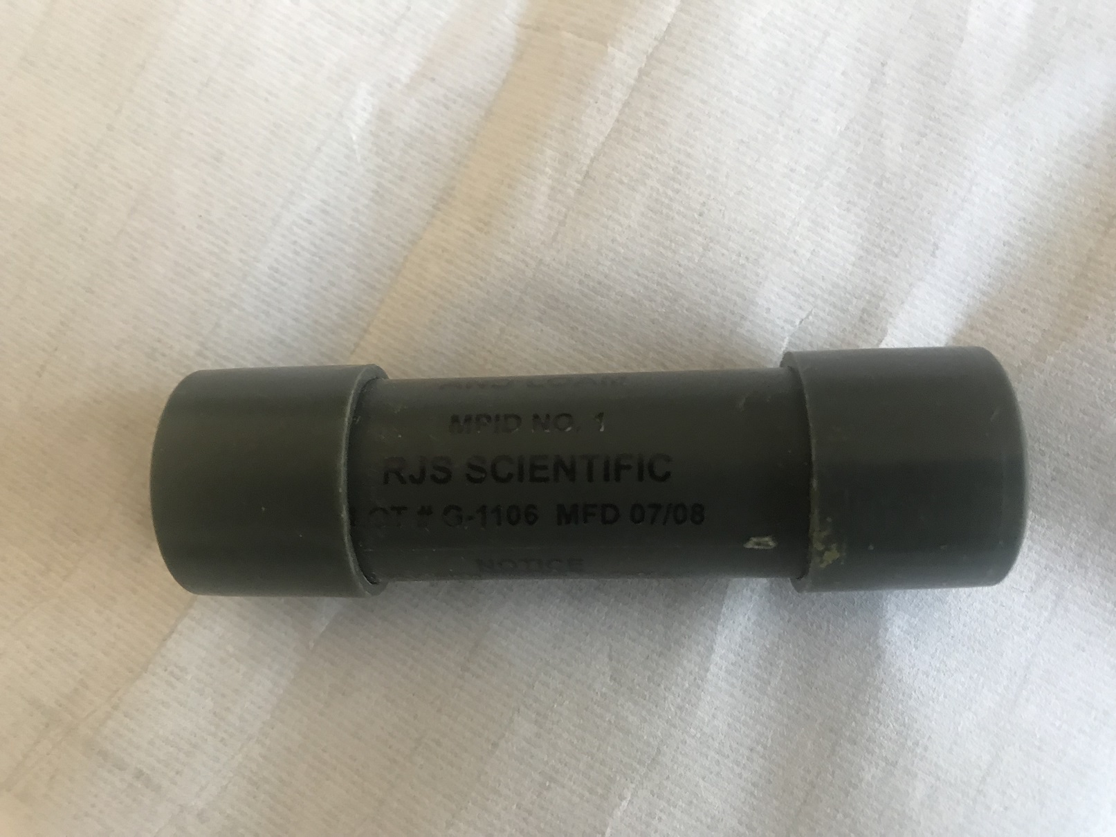 New American manufacturing public version of the field bright green soil dicolor disguised face paint fans