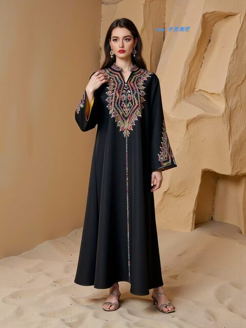 New Middle Eastern Dubai Women's Long Dress with Rope Embroidery Robe Dress