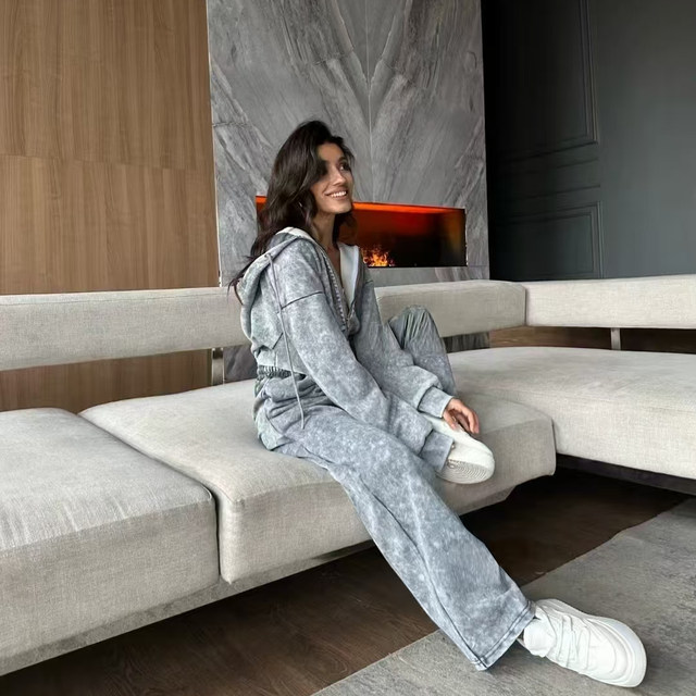 European and American style fashionable casual hooded sweatshirt and pants two-piece set Hooded top casual pants set