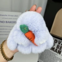 Голубой морковный кролик