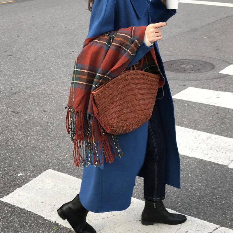 2021 autumn and winter new Hepburn style woolen coat women's woolen coat mid-length version small Korean version