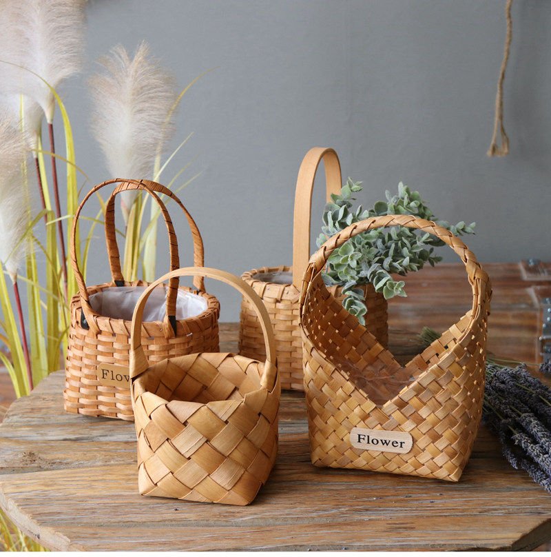 Fields Garden Wind Wood Chips Small Flower Basket Handbag Model Basket Snacks Gift Basket Containing Storage Basket Portable Flower Basket