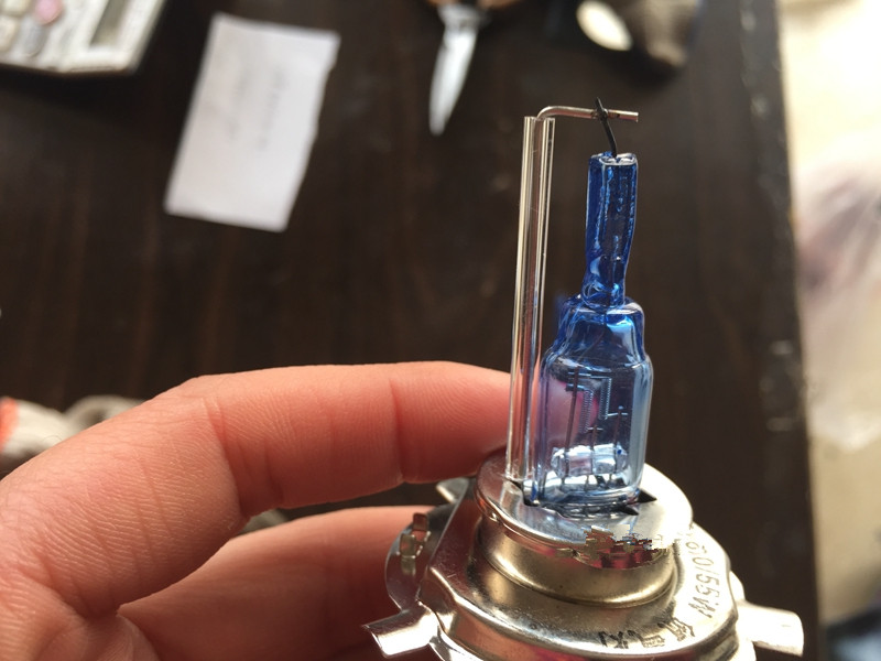 Fulu Tricycle accessories Fulu A1A7 Golden Horse C3-B headlight bulb