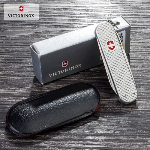 Оригинальный швейцарский армейский нож Victorinox, швейцарский сержантский нож, ручка из алюминиевого сплава, модель 0.6221.26, подлинная