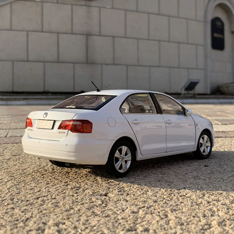 Автомодель Original car model 2013 год, новый JettaNEW JETTA, сплав 1:18, модель автомобиля в масштабе 1:18
