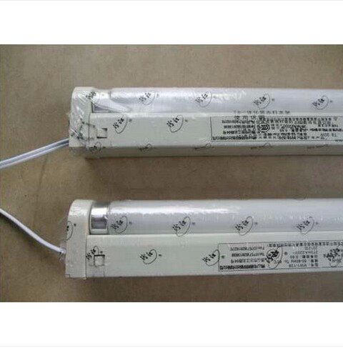 FSL Foshan lighting T8 daylight lamp bracket Fenjiang integrated bracket lamp 10W15W18W30W36W full set