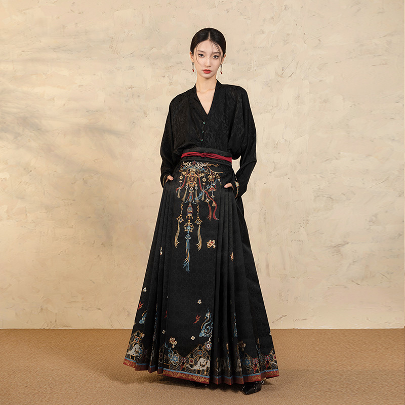 Anytime Qingguang New Chinese Style Ming Dynasty-Inspired Hanfu Modification Mamian Skirt Black Women's National Style Half Skirt Spring Edition
