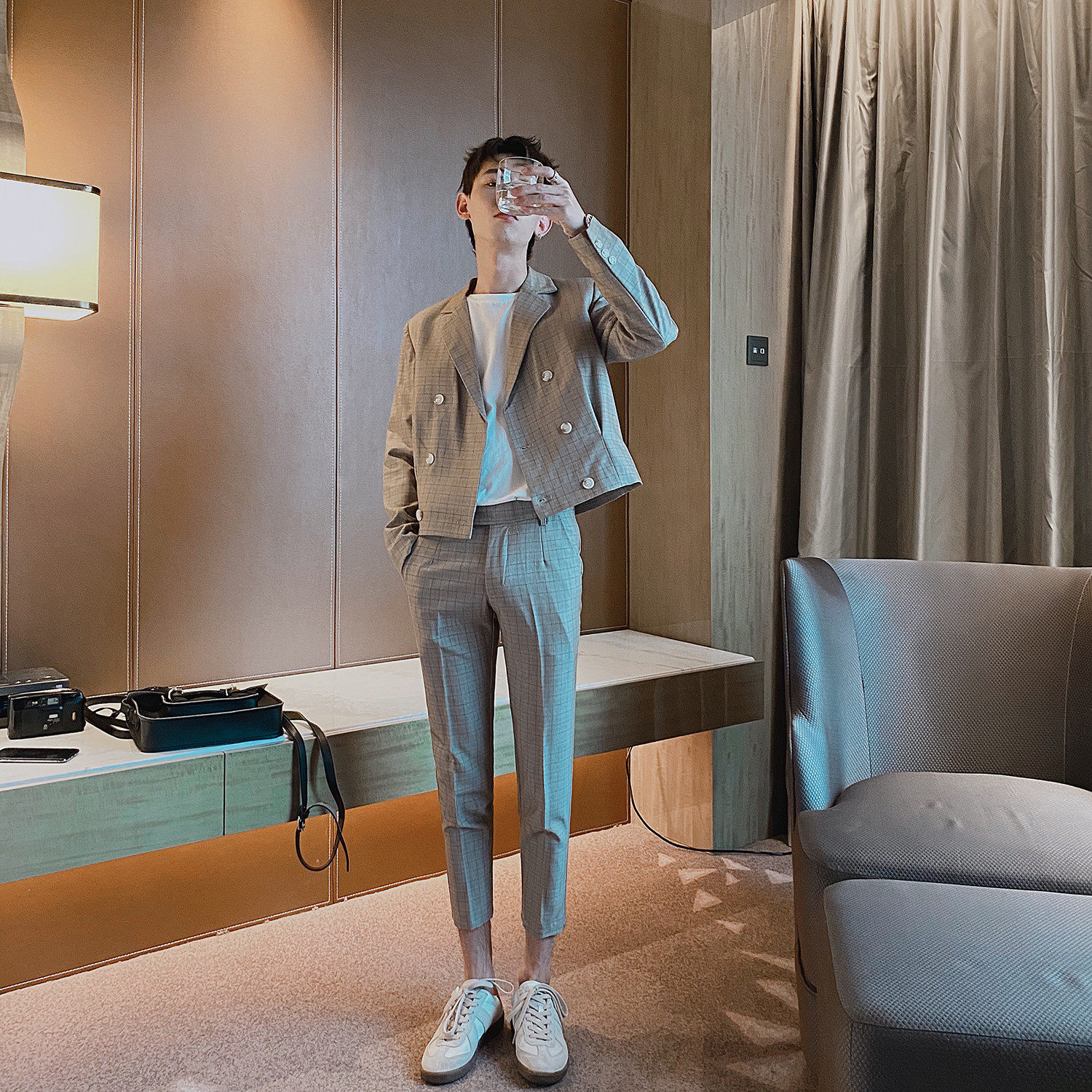 Short double-breasted suit for men Korean version slim fit suit set boys vintage plaid casual workwear two-piece set