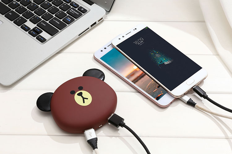 Phim hoạt hình Totoro nữ dễ thương Điện thoại di động 12000 mAh Sạc điện thoại di động Phổ thông mini cá tính sáng tạo