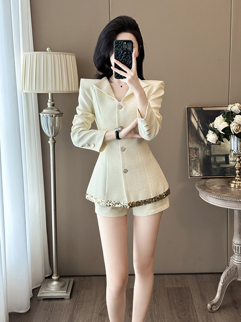 Autumn Fashion Mature Style Elegant Shorts Two-Piece Set with a Sense of Design, Light Luxury Chanel-Style Suit for Women with a High-End Feel